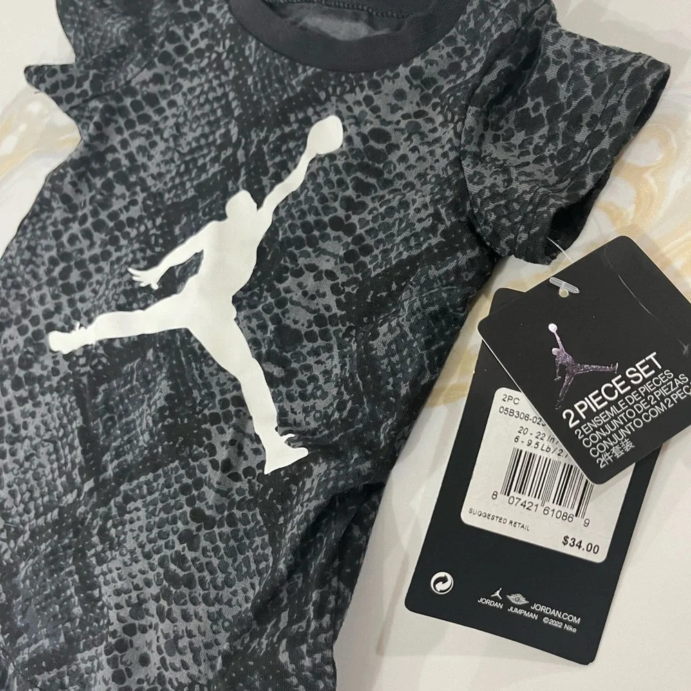 Jordan Kids Black and Gray Diaper Cover Set
